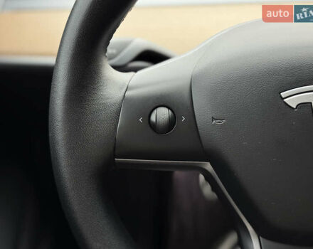 Синий Тесла Модель 3, объемом двигателя 0 л и пробегом 114 тыс. км за 19500 $, фото 26 на Automoto.ua