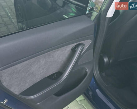 Синий Тесла Модель 3, объемом двигателя 0 л и пробегом 80 тыс. км за 15900 $, фото 55 на Automoto.ua