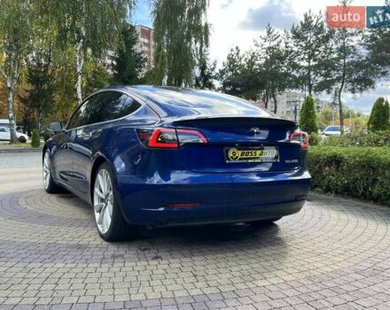 Тесла Модель 3 2019 у Львові на Automoto.ua Синій Тесла Модель 3, об'ємом двигуна 0 л та пробігом 130 тис. км за 16700 $, фото 4 на Automoto.ua