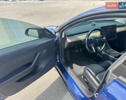 Синий Тесла Модель 3, объемом двигателя 0 л и пробегом 90 тыс. км за 19000 $, фото 8 на Automoto.ua