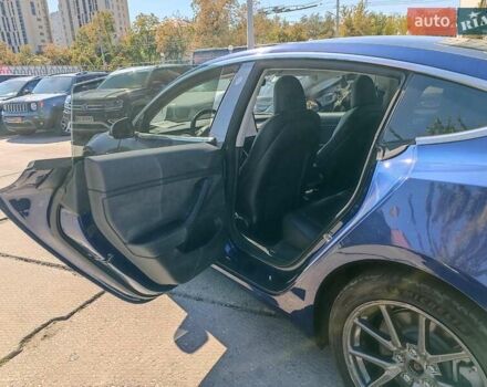 Тесла Модель 3 2019 у Харкові на Automoto.ua Синій Тесла Модель 3, об'ємом двигуна 0 л та пробігом 71 тис. км за 15430 $, фото 13 на Automoto.ua