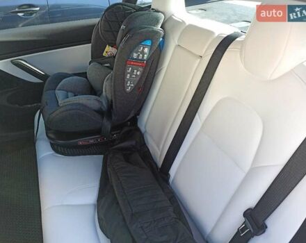 Синий Тесла Модель 3, объемом двигателя 0 л и пробегом 53 тыс. км за 20500 $, фото 15 на Automoto.ua