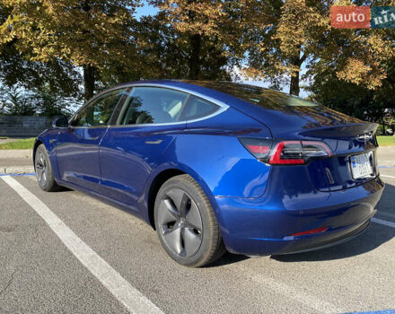 Тесла Модель 3 2019 в Днепре (Днепропетровске) на Automoto.ua Синий Тесла Модель 3, объемом двигателя 0 л и пробегом 95 тыс. км за 18300 $, фото 1 на Automoto.ua