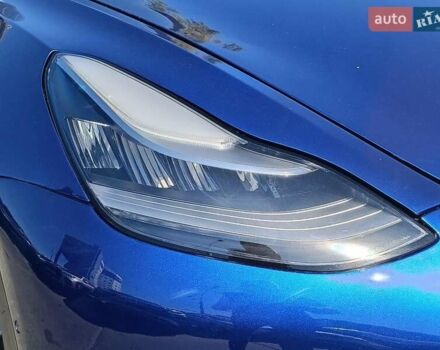 Тесла Модель 3 2019 у Харкові на Automoto.ua Синій Тесла Модель 3, об'ємом двигуна 0 л та пробігом 71 тис. км за 15430 $, фото 4 на Automoto.ua