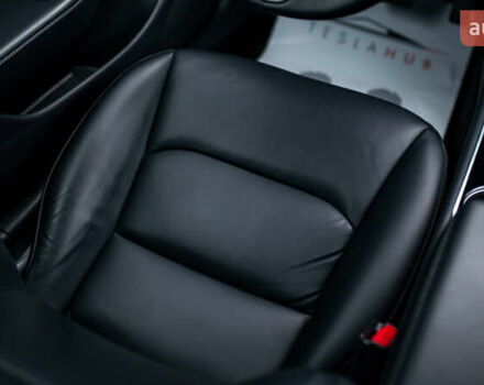 Синій Тесла Модель 3, об'ємом двигуна 0 л та пробігом 77 тис. км за 19999 $, фото 31 на Automoto.ua