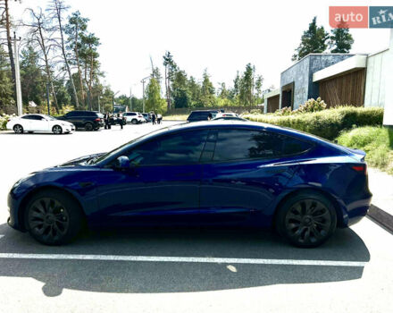 Синий Тесла Модель 3, объемом двигателя 0 л и пробегом 110 тыс. км за 18500 $, фото 5 на Automoto.ua