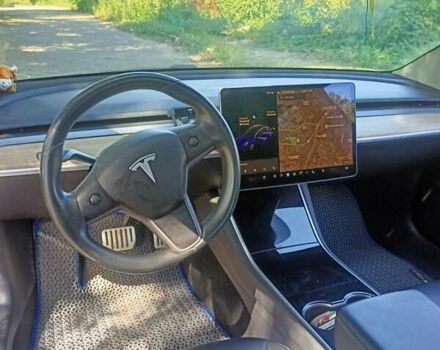 Синий Тесла Модель 3, объемом двигателя 0 л и пробегом 105 тыс. км за 19900 $, фото 2 на Automoto.ua