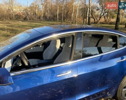 Синий Тесла Модель 3, объемом двигателя 0 л и пробегом 54 тыс. км за 18300 $, фото 4 на Automoto.ua