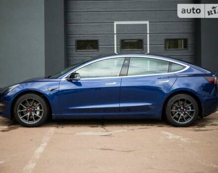Синий Тесла Модель 3, объемом двигателя 0 л и пробегом 47 тыс. км за 25499 $, фото 4 на Automoto.ua