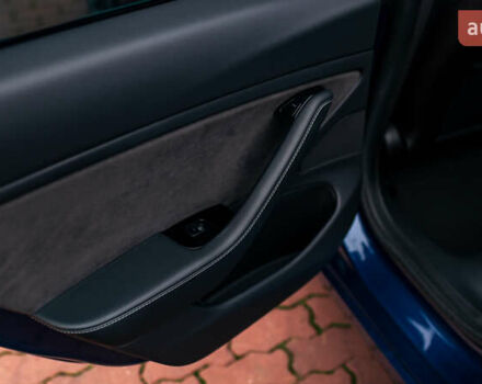 Синій Тесла Модель 3, об'ємом двигуна 0 л та пробігом 77 тис. км за 19999 $, фото 22 на Automoto.ua