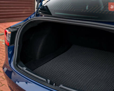 Синій Тесла Модель 3, об'ємом двигуна 0 л та пробігом 77 тис. км за 19999 $, фото 19 на Automoto.ua