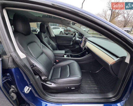 Синий Тесла Модель 3, объемом двигателя 0 л и пробегом 114 тыс. км за 19500 $, фото 15 на Automoto.ua