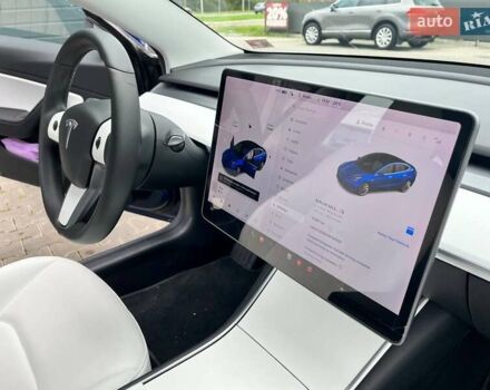 Синий Тесла Модель 3, объемом двигателя 0 л и пробегом 53 тыс. км за 20500 $, фото 12 на Automoto.ua