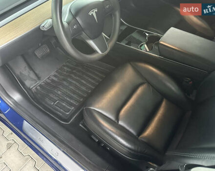 Синий Тесла Модель 3, объемом двигателя 0 л и пробегом 80 тыс. км за 15900 $, фото 44 на Automoto.ua