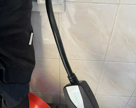 Синій Тесла Модель 3, об'ємом двигуна 0 л та пробігом 118 тис. км за 15498 $, фото 15 на Automoto.ua