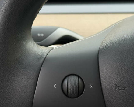 Синій Тесла Модель 3, об'ємом двигуна 0 л та пробігом 111 тис. км за 15000 $, фото 19 на Automoto.ua