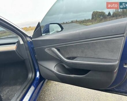 Синий Тесла Модель 3, объемом двигателя 0 л и пробегом 163 тыс. км за 22500 $, фото 25 на Automoto.ua