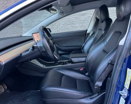 Синий Тесла Модель 3, объемом двигателя 0 л и пробегом 36 тыс. км за 6900 $, фото 8 на Automoto.ua