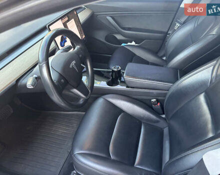 Синій Тесла Модель 3, об'ємом двигуна 0 л та пробігом 118 тис. км за 17000 $, фото 10 на Automoto.ua