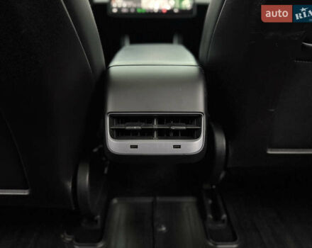 Синий Тесла Модель 3, объемом двигателя 0 л и пробегом 114 тыс. км за 19500 $, фото 22 на Automoto.ua