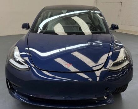 Синий Тесла Модель 3, объемом двигателя 0 л и пробегом 124 тыс. км за 13718 $, фото 2 на Automoto.ua