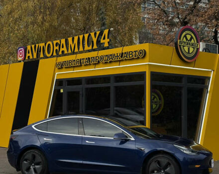 Синій Тесла Модель 3, об'ємом двигуна 0 л та пробігом 111 тис. км за 15000 $, фото 6 на Automoto.ua