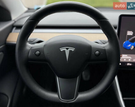 Синий Тесла Модель 3, объемом двигателя 0 л и пробегом 114 тыс. км за 19500 $, фото 25 на Automoto.ua