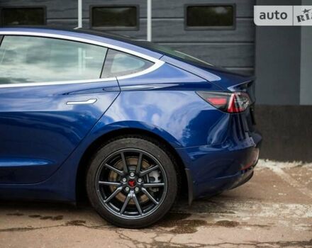 Синий Тесла Модель 3, объемом двигателя 0 л и пробегом 47 тыс. км за 25499 $, фото 5 на Automoto.ua