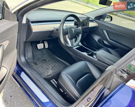Синій Тесла Модель 3, об'ємом двигуна 0 л та пробігом 62 тис. км за 20300 $, фото 5 на Automoto.ua