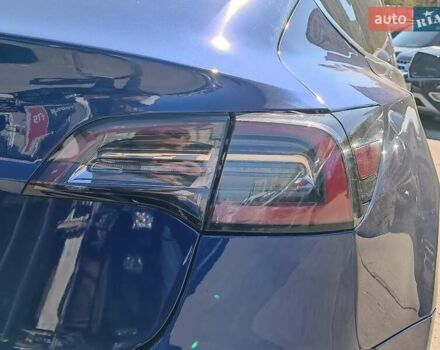 Тесла Модель 3 2019 у Харкові на Automoto.ua Синій Тесла Модель 3, об'ємом двигуна 0 л та пробігом 71 тис. км за 15430 $, фото 9 на Automoto.ua
