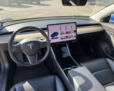 Синий Тесла Модель 3, объемом двигателя 0 л и пробегом 72 тыс. км за 16000 $, фото 7 на Automoto.ua