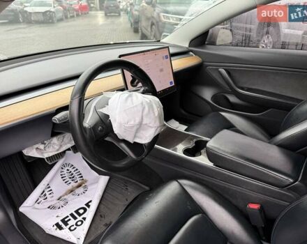 Синій Тесла Модель 3, об'ємом двигуна 0 л та пробігом 129 тис. км за 11700 $, фото 22 на Automoto.ua