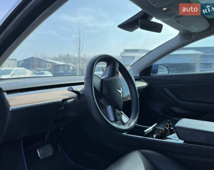 Синий Тесла Модель 3, объемом двигателя 0 л и пробегом 157 тыс. км за 15500 $, фото 4 на Automoto.ua