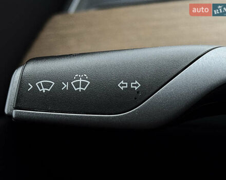 Синий Тесла Модель 3, объемом двигателя 0 л и пробегом 114 тыс. км за 19500 $, фото 28 на Automoto.ua