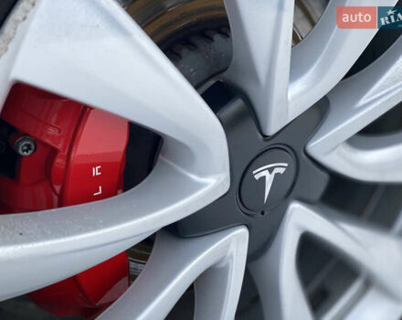 Синий Тесла Модель 3, объемом двигателя 0 л и пробегом 155 тыс. км за 17800 $, фото 24 на Automoto.ua