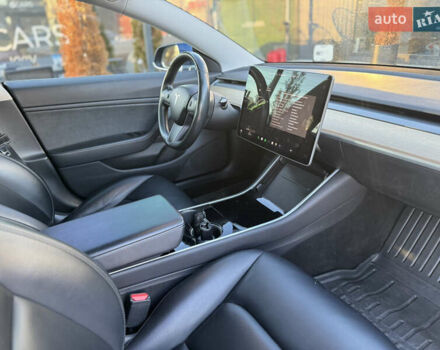 Синий Тесла Модель 3, объемом двигателя 0 л и пробегом 98 тыс. км за 15500 $, фото 28 на Automoto.ua