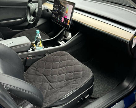 Синий Тесла Модель 3, объемом двигателя 0 л и пробегом 140 тыс. км за 15400 $, фото 7 на Automoto.ua