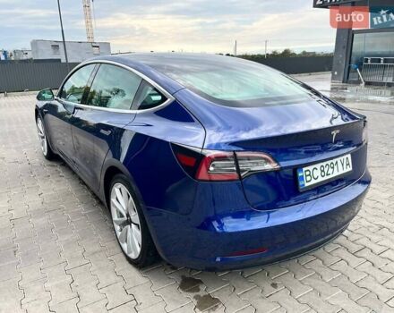 Синий Тесла Модель 3, объемом двигателя 0 л и пробегом 53 тыс. км за 20500 $, фото 5 на Automoto.ua