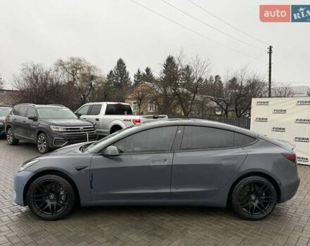 Синій Тесла Модель 3, об'ємом двигуна 0 л та пробігом 129 тис. км за 11700 $, фото 7 на Automoto.ua
