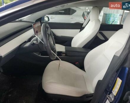 Синій Тесла Модель 3, об'ємом двигуна 0 л та пробігом 74 тис. км за 3000 $, фото 6 на Automoto.ua