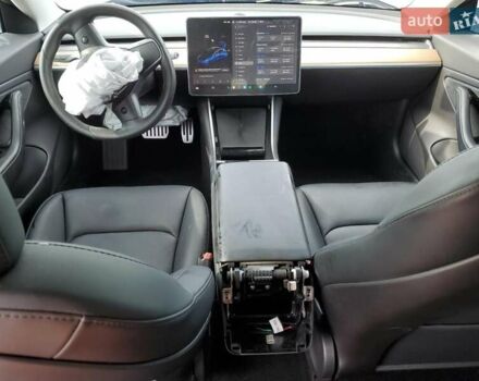 Синій Тесла Модель 3, об'ємом двигуна 0 л та пробігом 120 тис. км за 11700 $, фото 2 на Automoto.ua