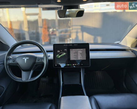 Синий Тесла Модель 3, объемом двигателя 0 л и пробегом 98 тыс. км за 15500 $, фото 22 на Automoto.ua