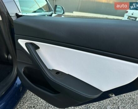 Синий Тесла Модель 3, объемом двигателя 0 л и пробегом 155 тыс. км за 17800 $, фото 56 на Automoto.ua