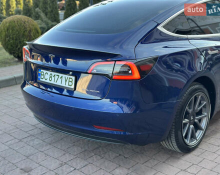 Синий Тесла Модель 3, объемом двигателя 0 л и пробегом 71 тыс. км за 17500 $, фото 42 на Automoto.ua