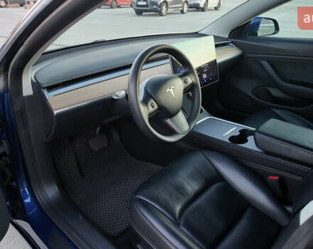 Синий Тесла Модель 3, объемом двигателя 0 л и пробегом 80 тыс. км за 23000 $, фото 9 на Automoto.ua