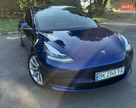 Синий Тесла Модель 3, объемом двигателя 0 л и пробегом 62 тыс. км за 13900 $, фото 4 на Automoto.ua