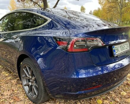 Синій Тесла Модель 3, об'ємом двигуна 0 л та пробігом 63 тис. км за 21500 $, фото 6 на Automoto.ua