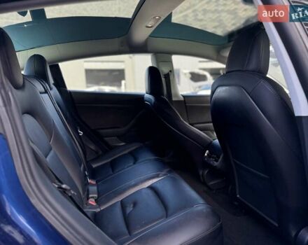 Синий Тесла Модель 3, объемом двигателя 0 л и пробегом 55 тыс. км за 13900 $, фото 19 на Automoto.ua