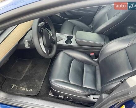 Синий Тесла Модель 3, объемом двигателя 0 л и пробегом 95 тыс. км за 15500 $, фото 5 на Automoto.ua