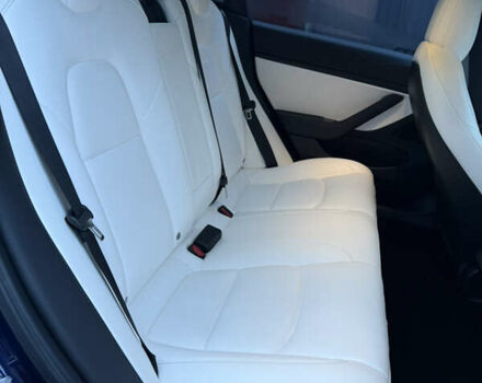 Синий Тесла Модель 3, объемом двигателя 0 л и пробегом 57 тыс. км за 17400 $, фото 3 на Automoto.ua